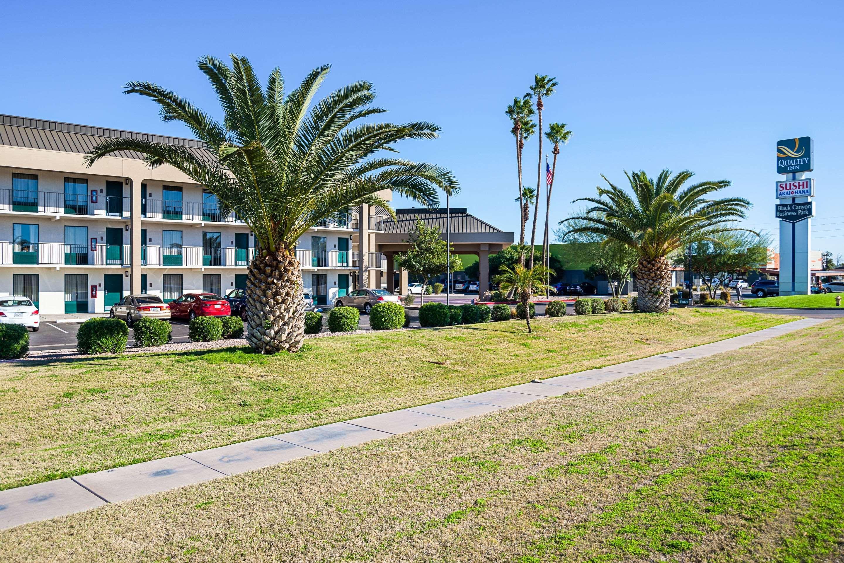 Quality Inn Phoenix North I-17 Exterior photo