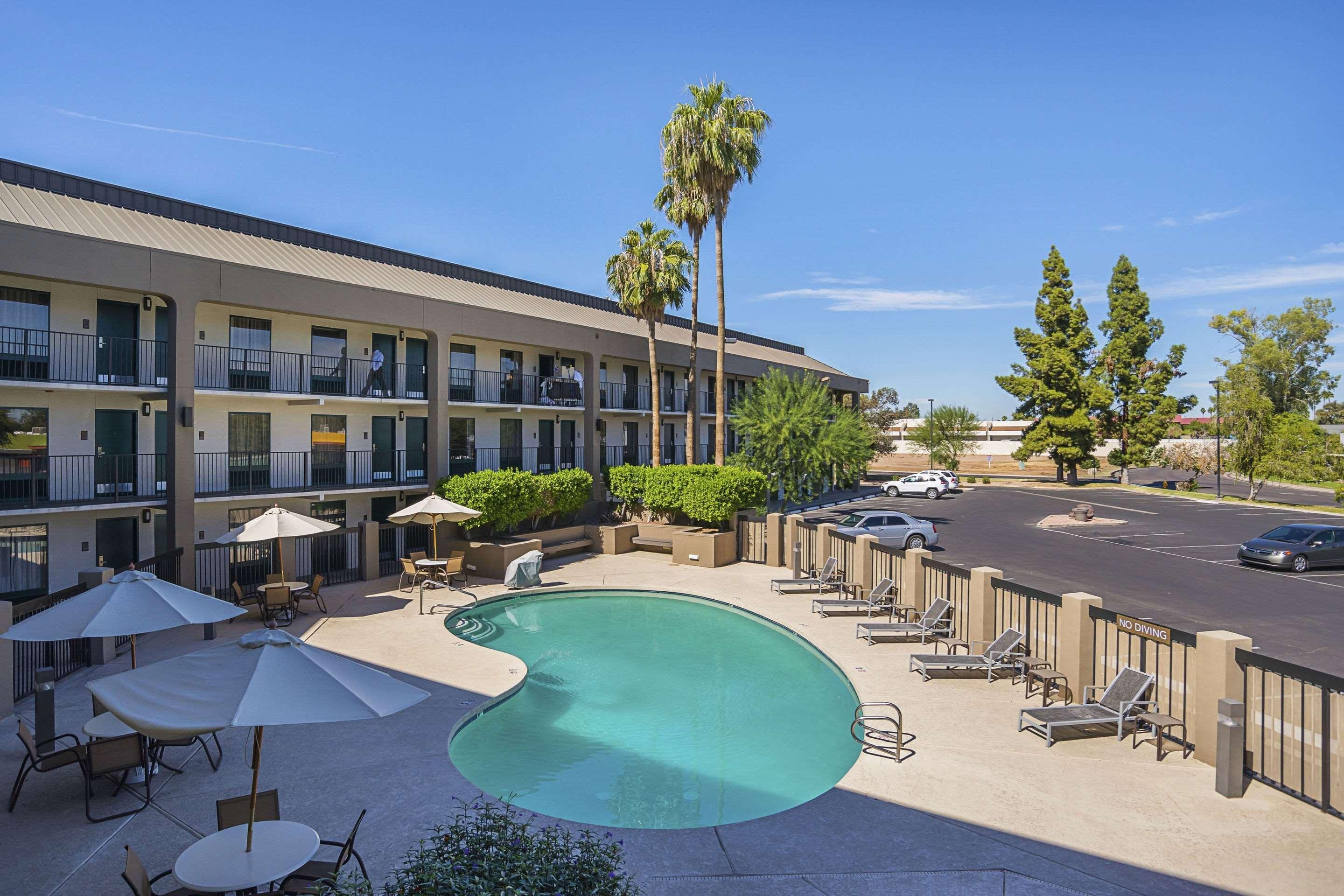 Quality Inn Phoenix North I-17 Exterior photo
