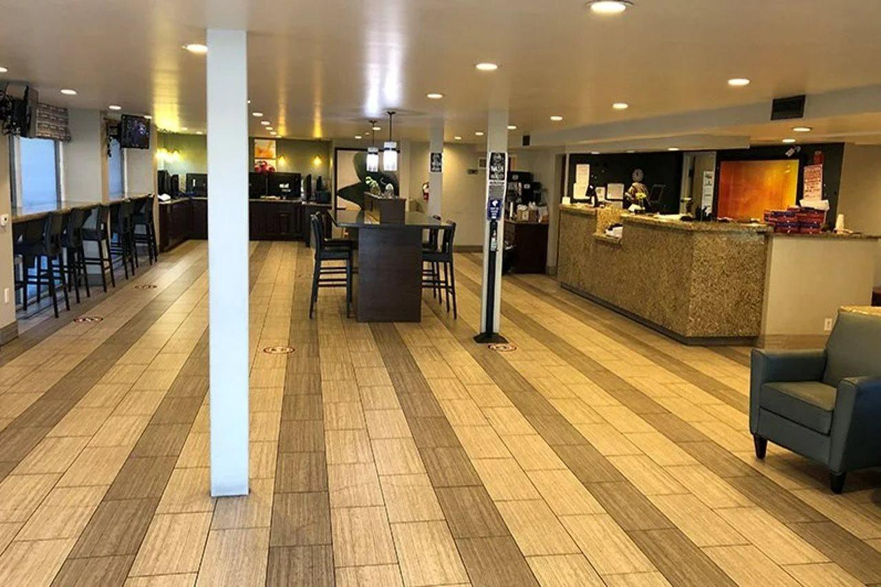 Quality Inn Phoenix North I-17 Exterior photo