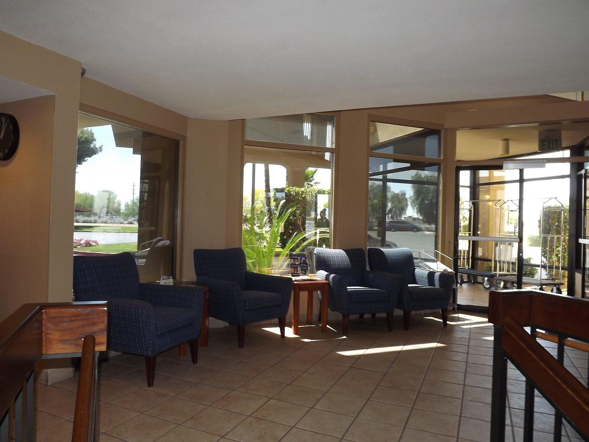 Quality Inn Phoenix North I-17 Exterior photo