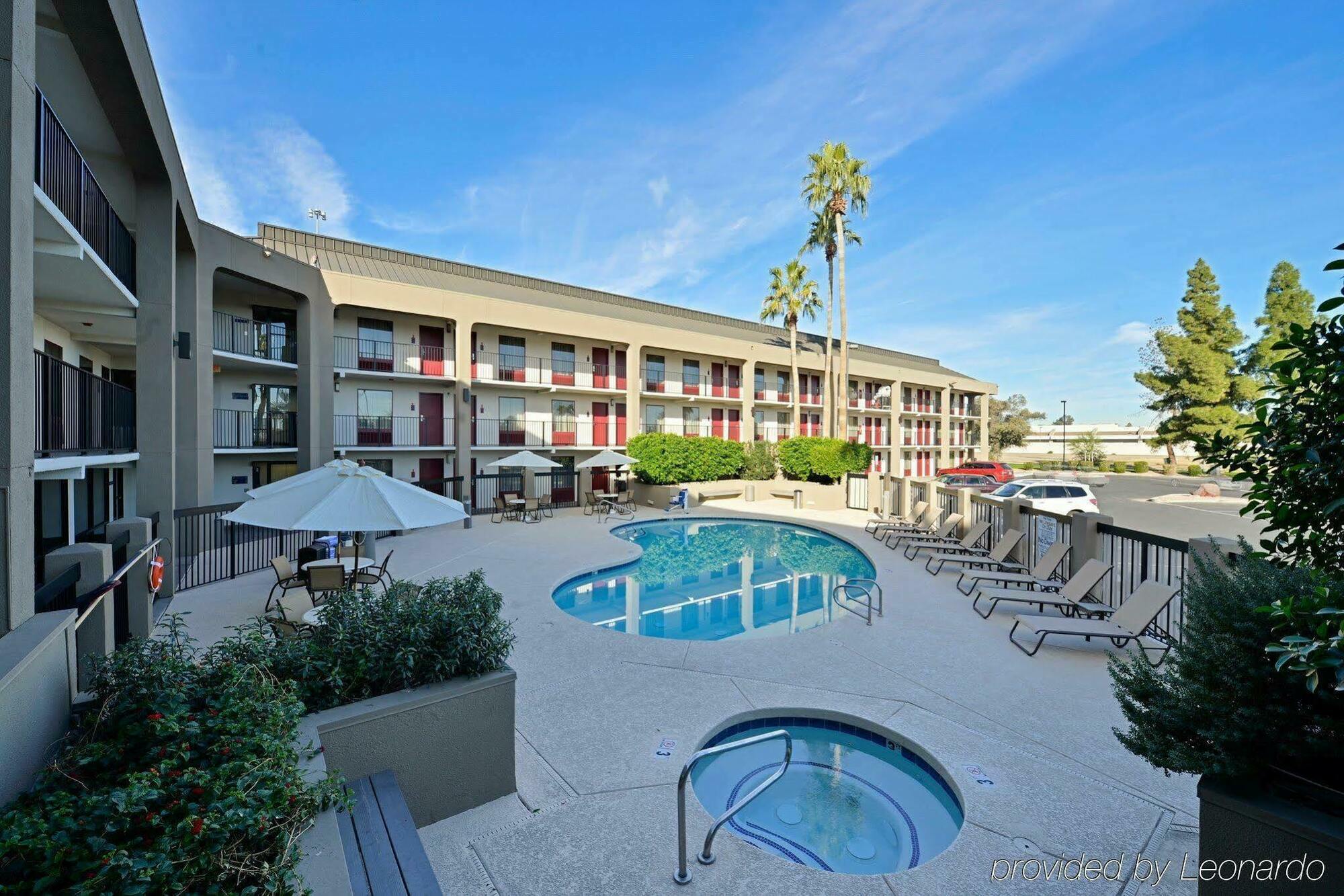 Quality Inn Phoenix North I-17 Exterior photo